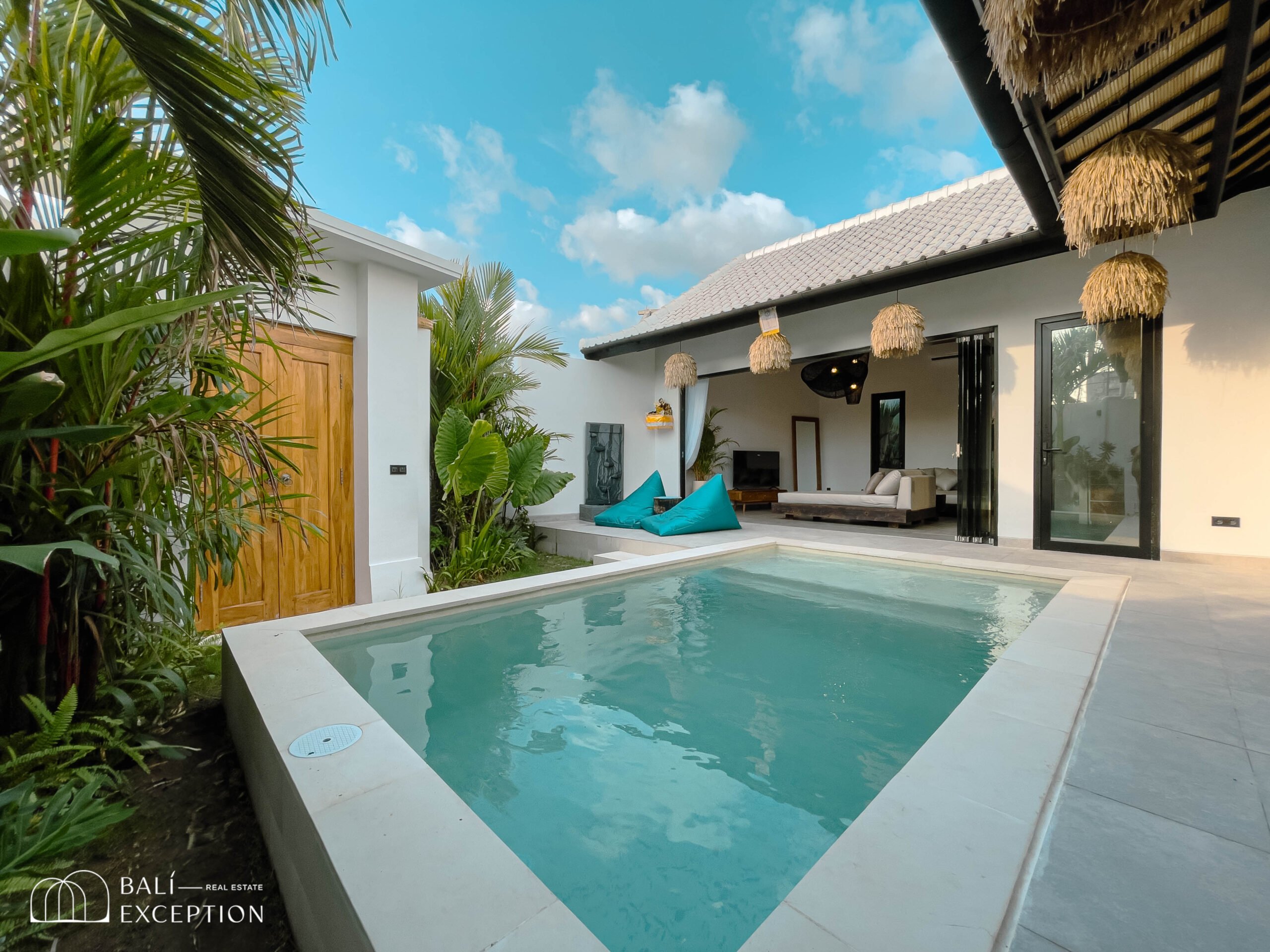 MODERN TROPICAL 2 BEDROOM VILLA FOR SALE LEASEHOLD IN KEROBOKAN BE-1430 